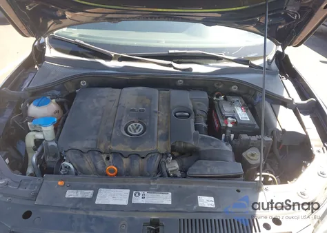 2013 Volkswagen Passat 2.5L S from USA, damaged, VIN 1VWAP7A39DC085892